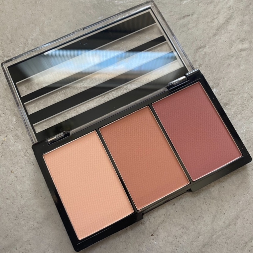 Kokie Blush Up Palette In Rose Glow